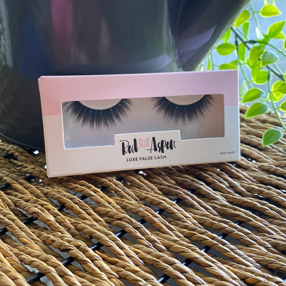 Priya Lashes